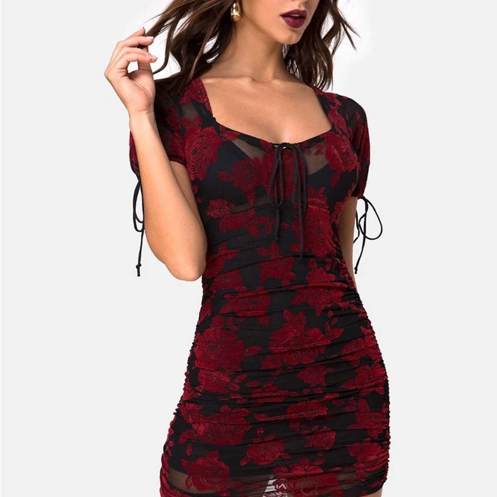 Motel Rocks Red & Black Ruched Floral Bodycon Dress - Picture 3 of 7